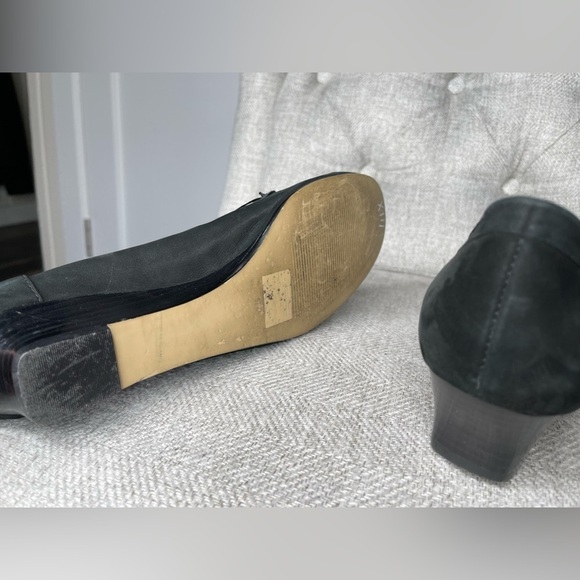 Womens Black Beaded Dress Moccisins by Coldwater Creek Size 9.5M Leather Wedge - Picture 2 of 4